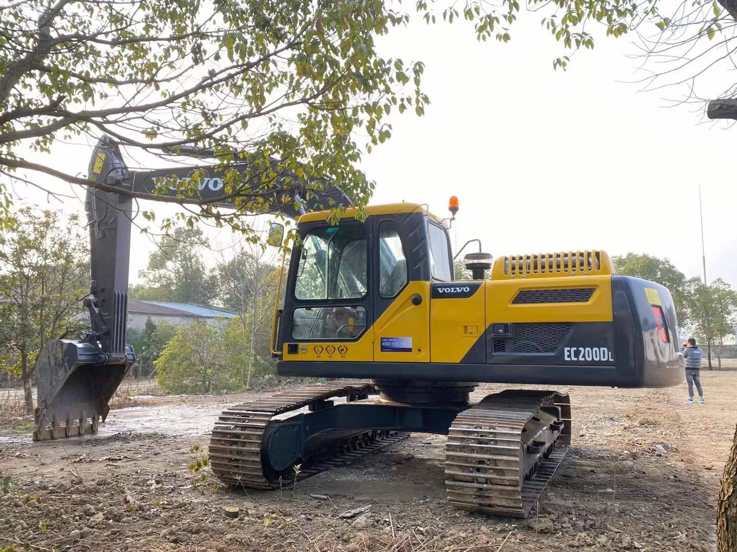 Used Volvo EC200D Excavator | No. 2461-6