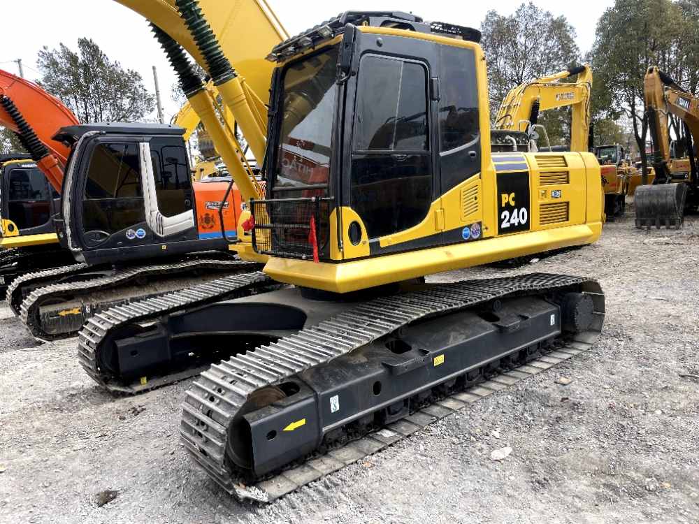 Komatsu PC240-8 second-hand excavator No. 24327-2
